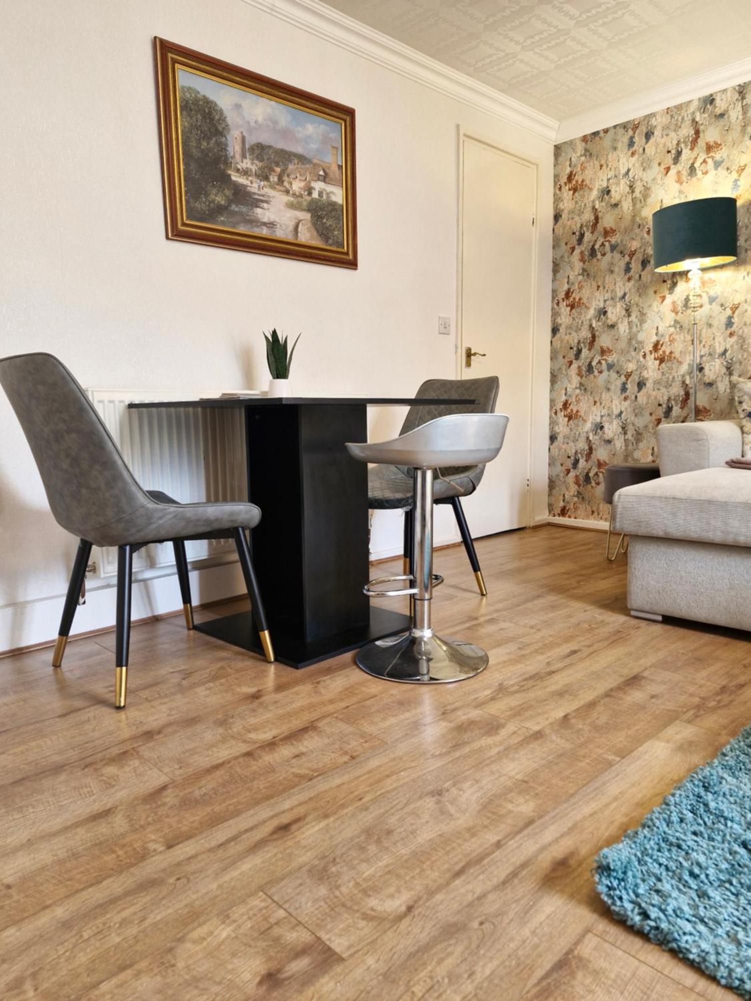 Lovely 2-Bed House In The Heart Of Woodhouse Leeds リーズ エクステリア 写真